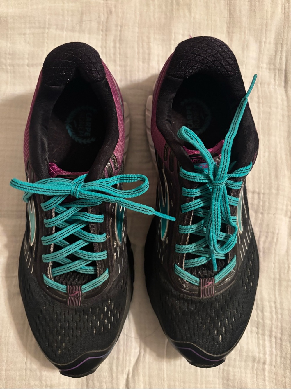 Brooks Women’s Shoes Size 9 - Picture 3 of 15